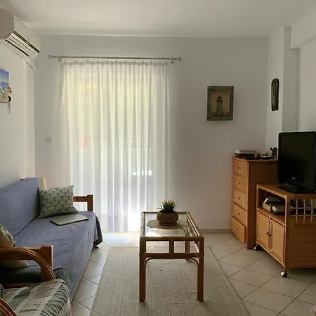 Nice Homely 2-Bedroom Apartment Close To The Beach Pefkochori Extérieur photo